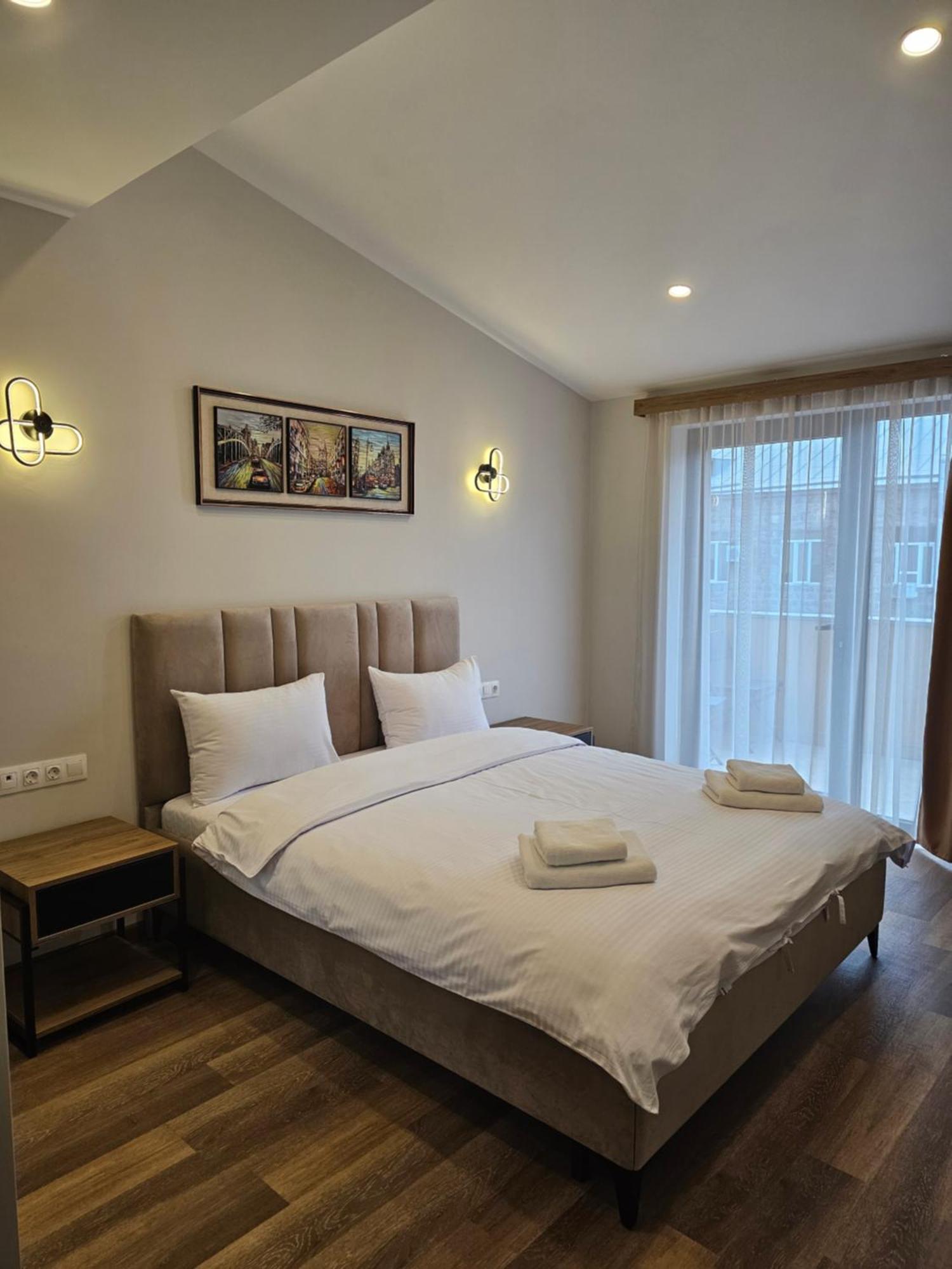 Hotel Avenue 30 Erivan Exterior foto