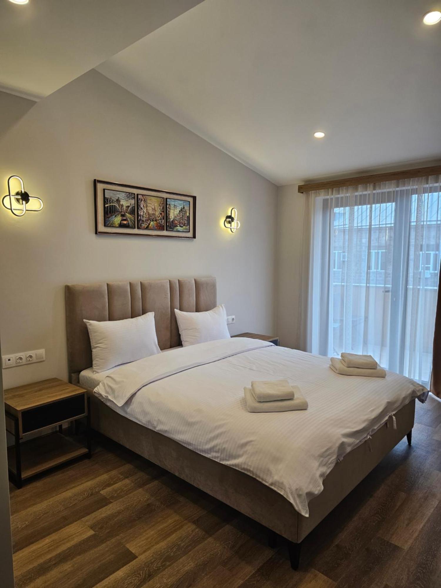 Hotel Avenue 30 Erivan Exterior foto