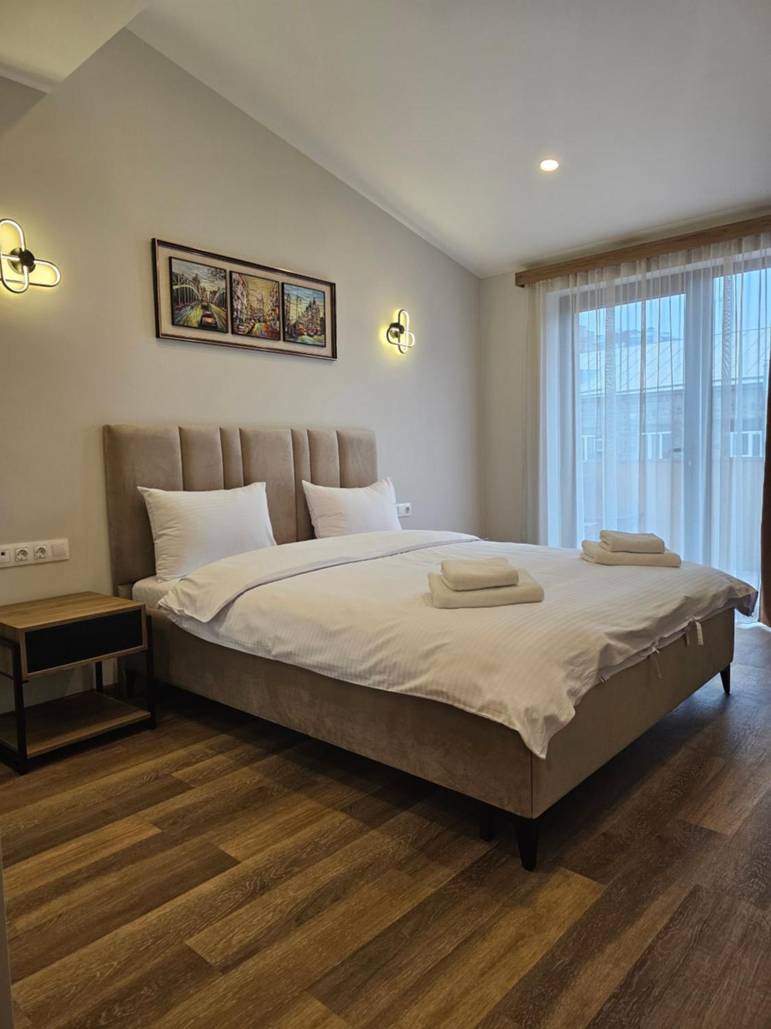 Hotel Avenue 30 Erivan Exterior foto