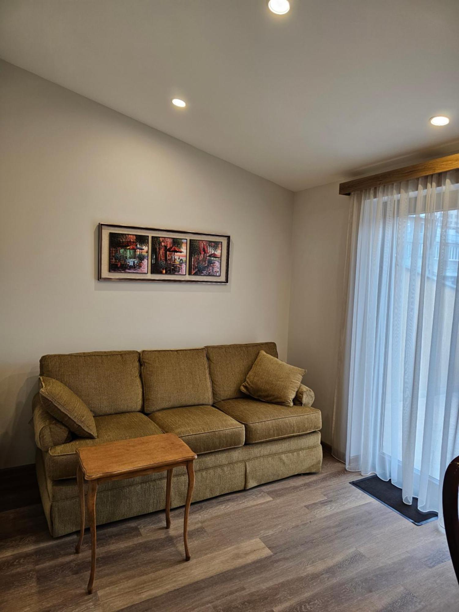 Hotel Avenue 30 Erivan Exterior foto