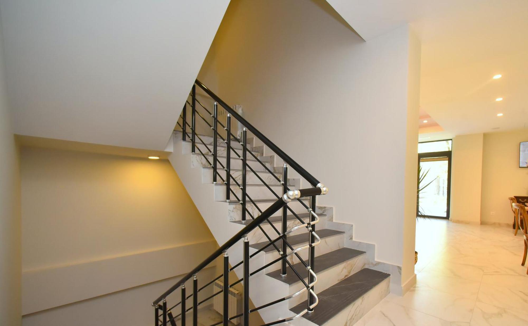 Hotel Avenue 30 Erivan Exterior foto