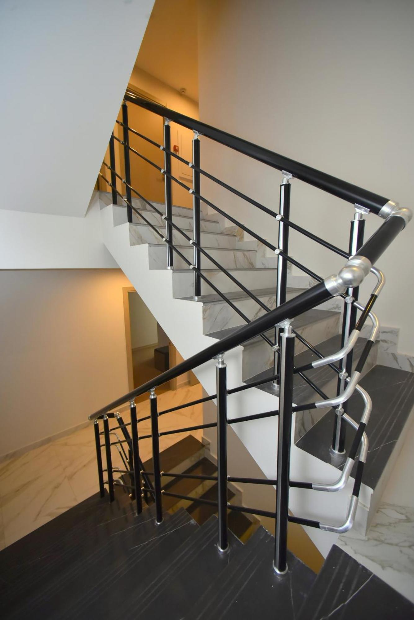Hotel Avenue 30 Erivan Exterior foto