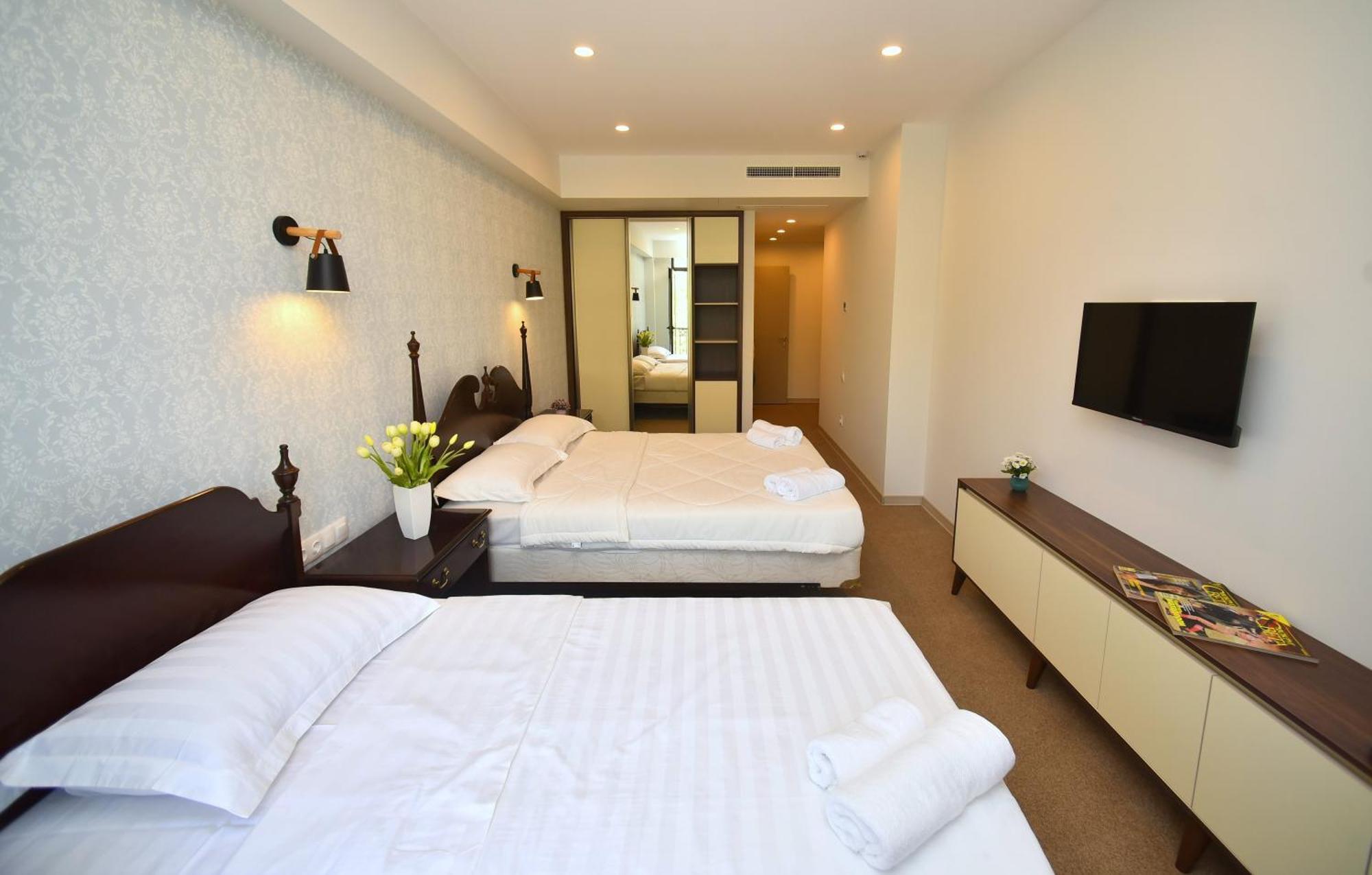 Hotel Avenue 30 Erivan Exterior foto